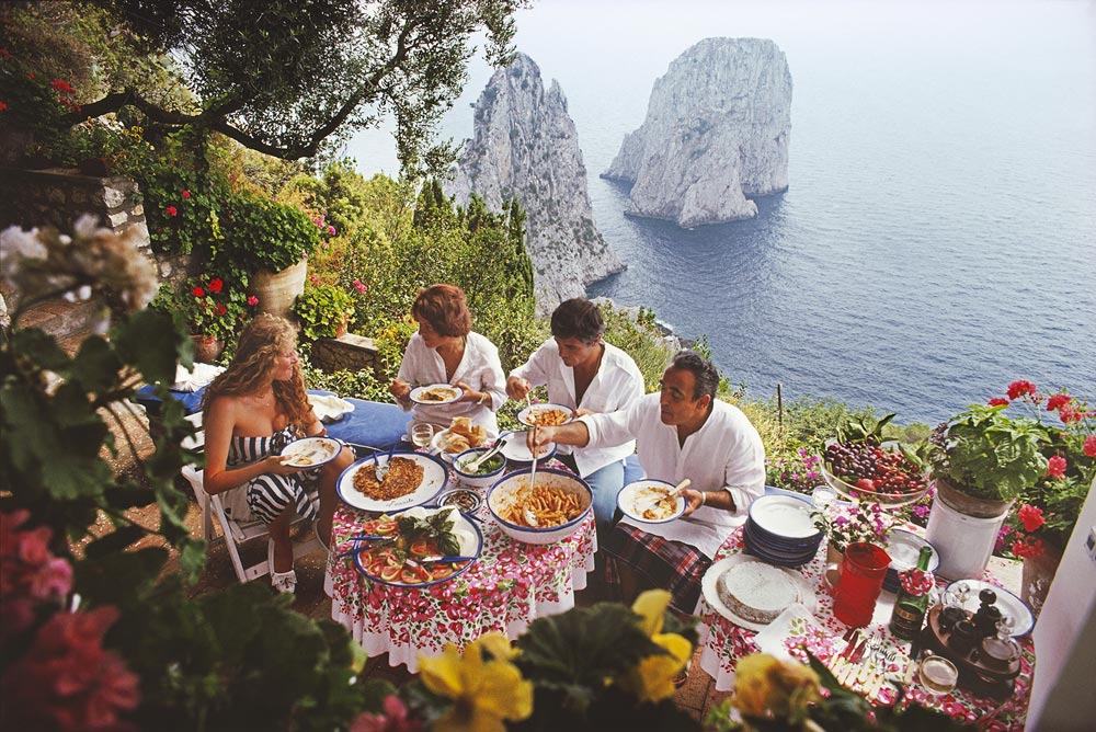 Dining Al Fresco On Capri - 390 x 590, None image
